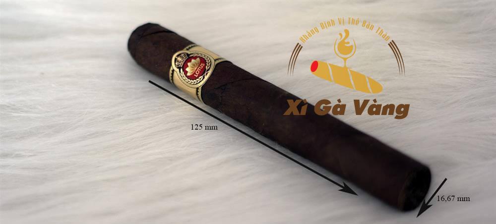 Cận cảnh điếu xì gà Lotus